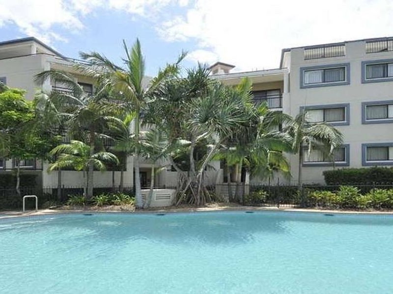105/392 Marine Parade, Labrador QLD 4215