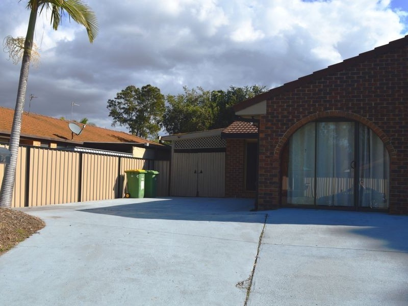 2/38 Morinda Way, Labrador QLD 4215