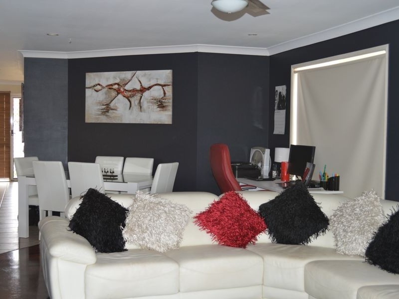 53 Marble Arch Place, Arundel QLD 4214