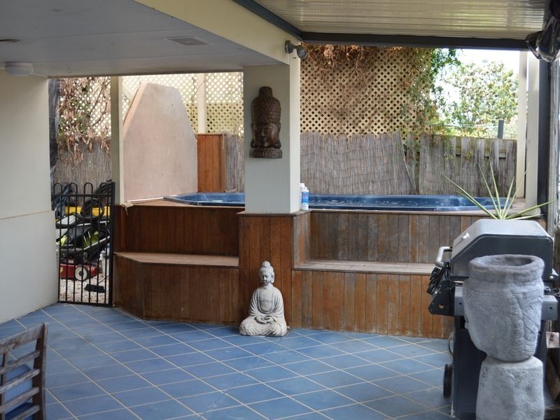 53 Marble Arch Place, Arundel QLD 4214