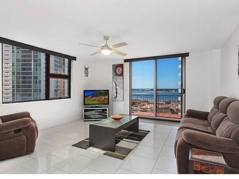 34/72 Marine Pde, Southport QLD 4215