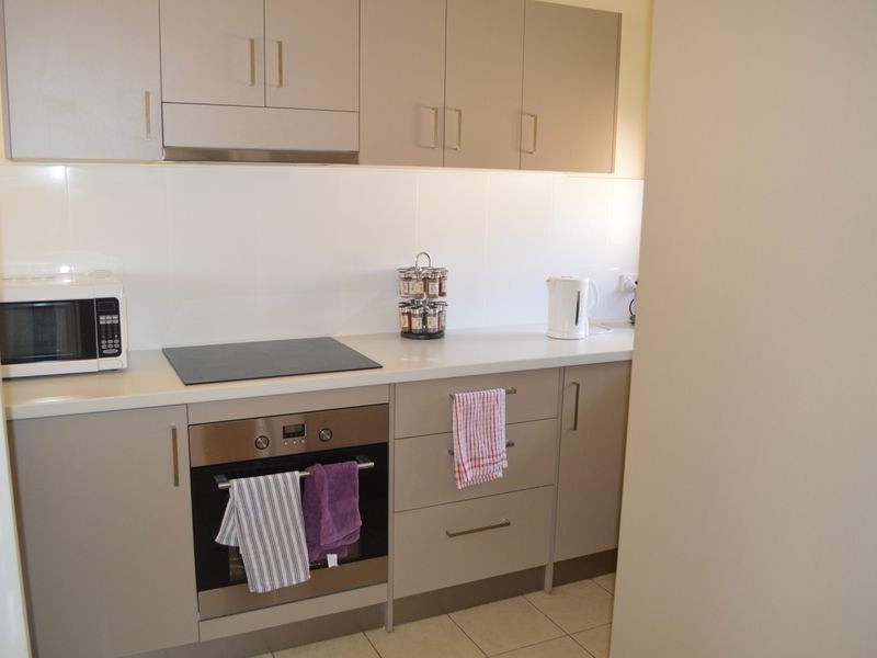 7/183 Government Rd, Labrador QLD 4215