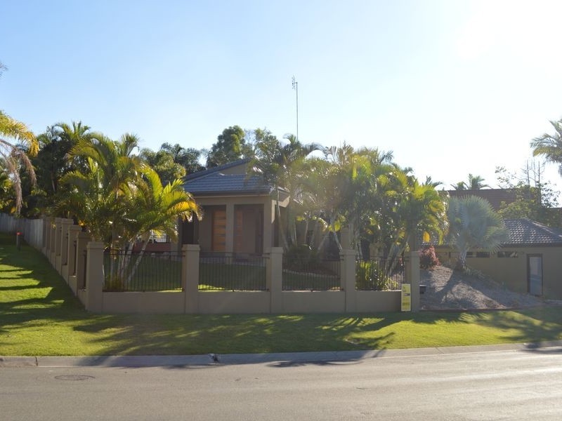 11 Jack Nicklaus Way, Parkwood QLD 4214