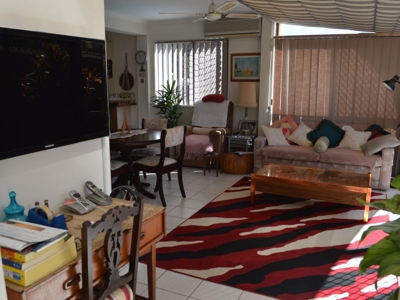 1/3 Melinda Street, Southport QLD 4215