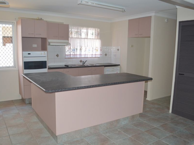 40 Brighton Parade, Southport QLD 4215