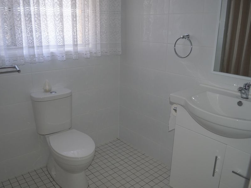 40 Brighton Parade, Southport QLD 4215