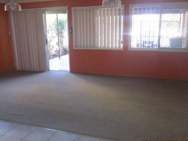 40 Brighton Parade, Southport QLD 4215