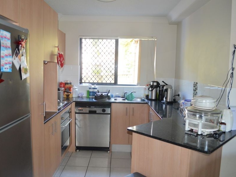 3/46-48 Lenneberg Street, Southport QLD 4215