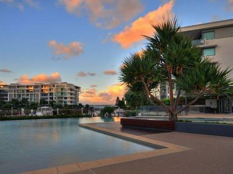 3505/323 Bayview Street, Runaway Bay QLD 4216