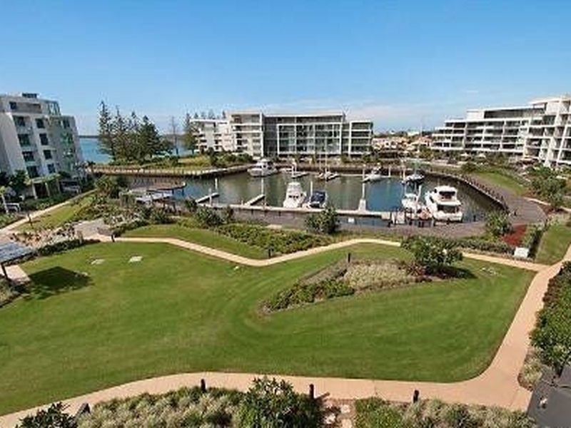 3505/323 Bayview Street, Runaway Bay QLD 4216