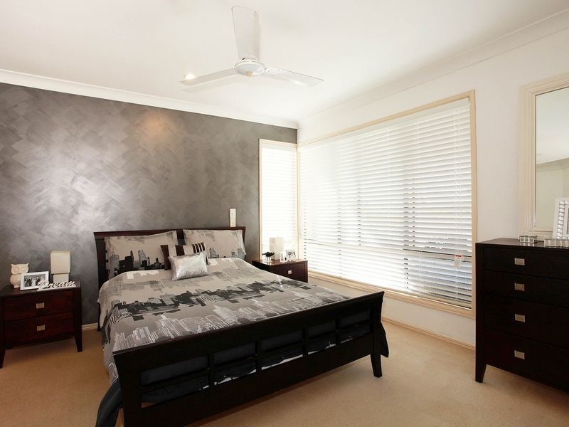 52 Tiger Drive, Arundel QLD 4214