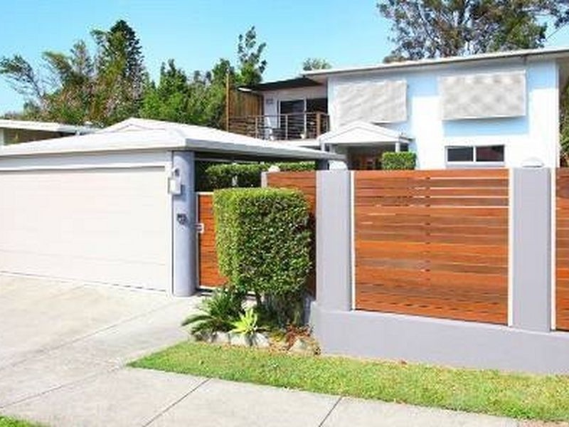 10 Sibyl Street, Southport QLD 4215