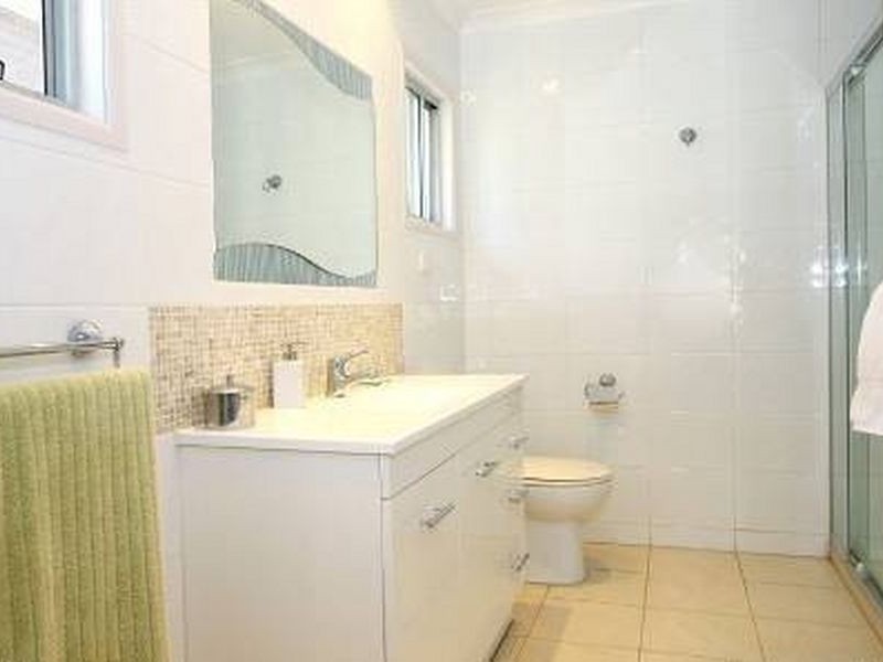 10 Sibyl Street, Southport QLD 4215