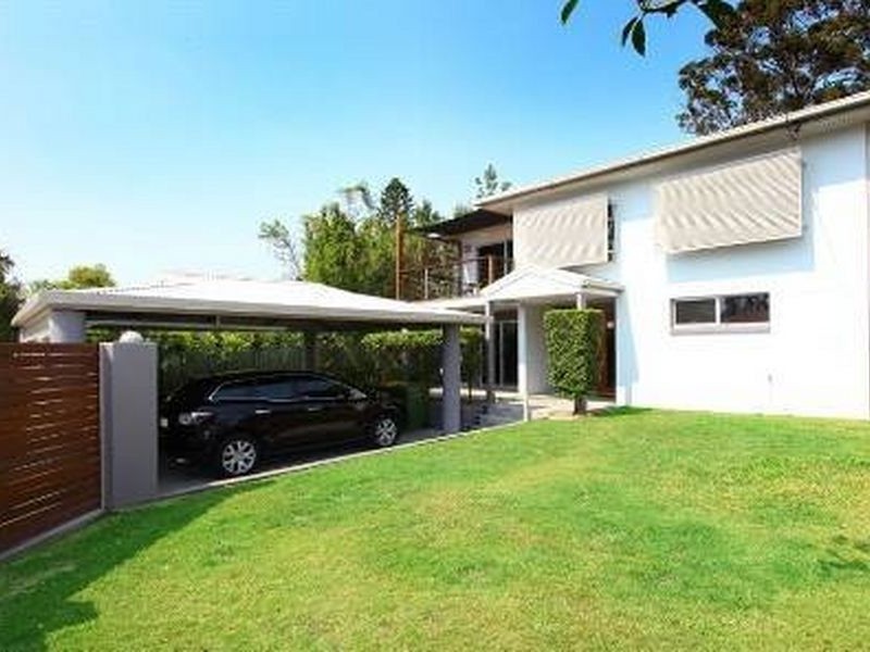 10 Sibyl Street, Southport QLD 4215