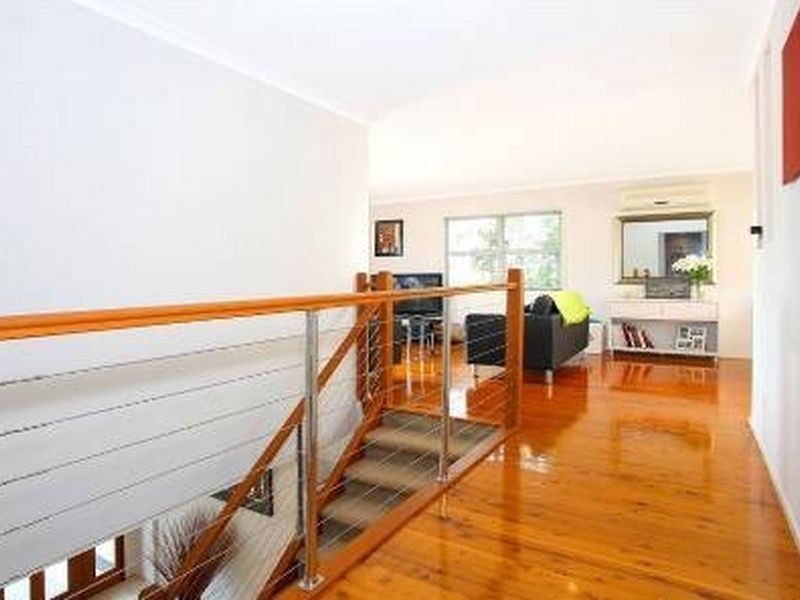 10 Sibyl Street, Southport QLD 4215