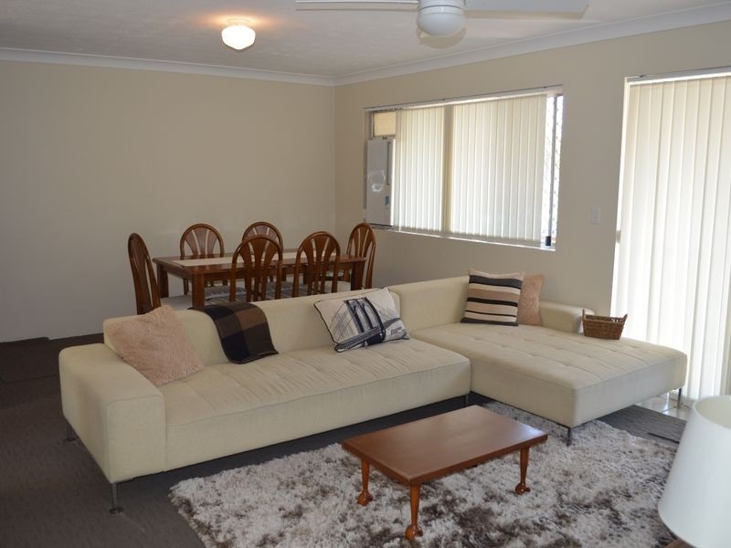 6/19 Huth Street, Labrador QLD 4215