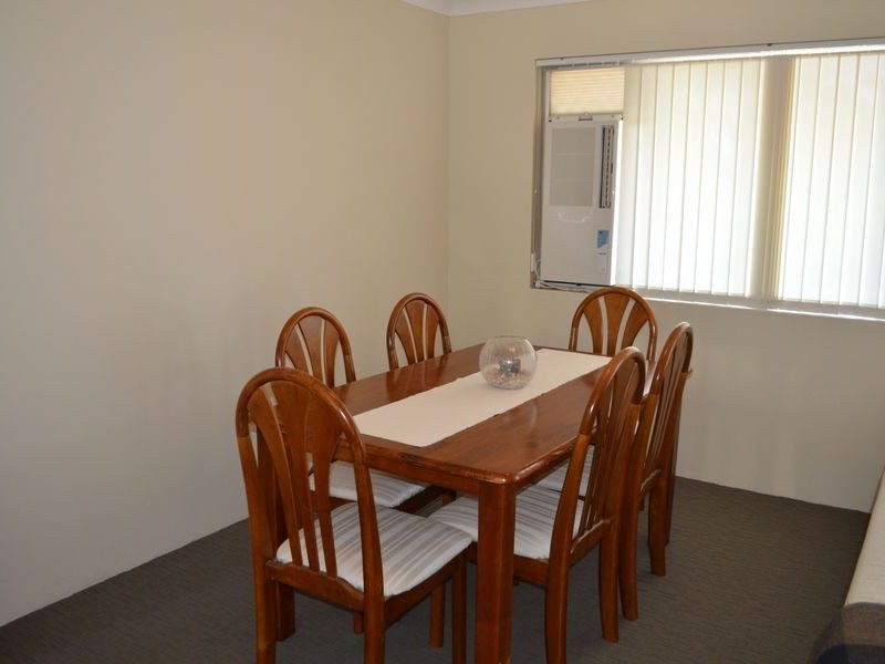 6/19 Huth Street, Labrador QLD 4215