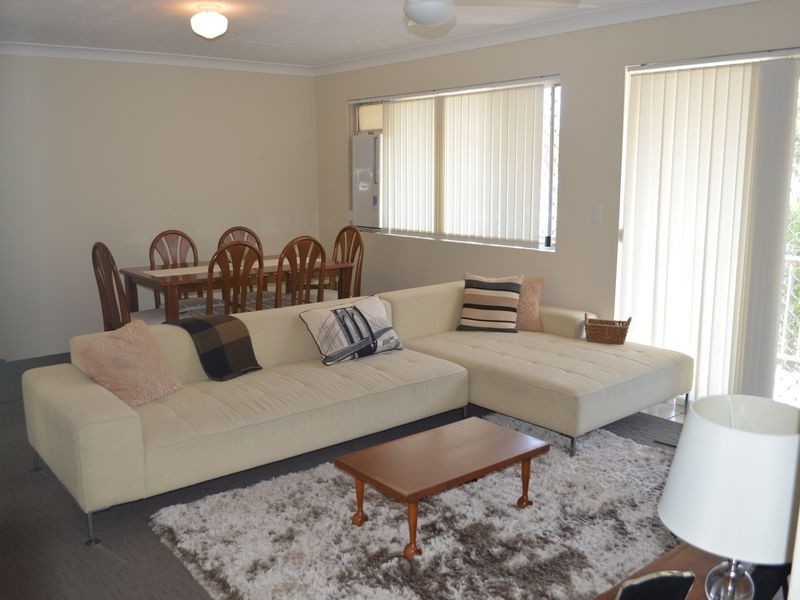 6/19 Huth Street, Labrador QLD 4215