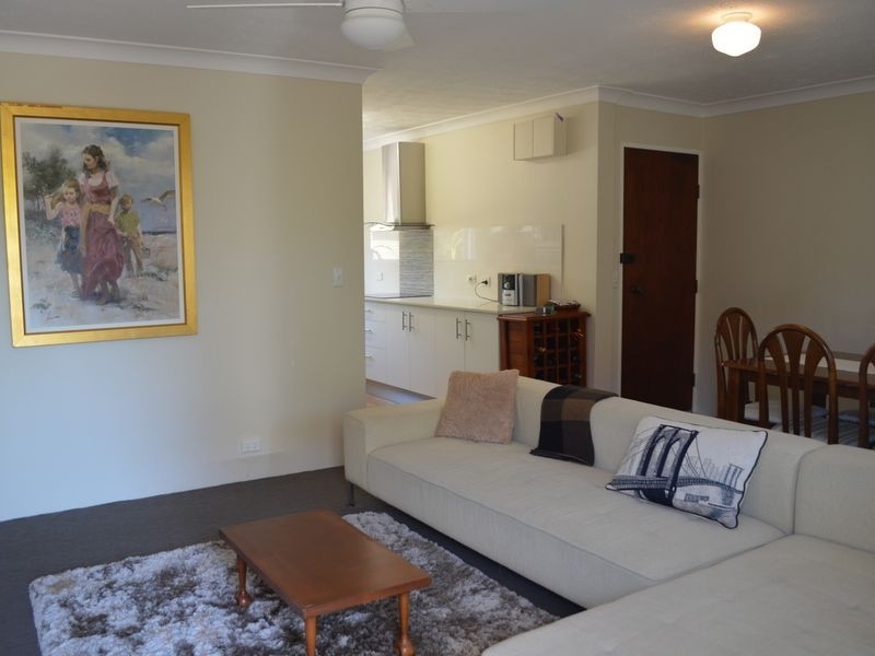6/19 Huth Street, Labrador QLD 4215