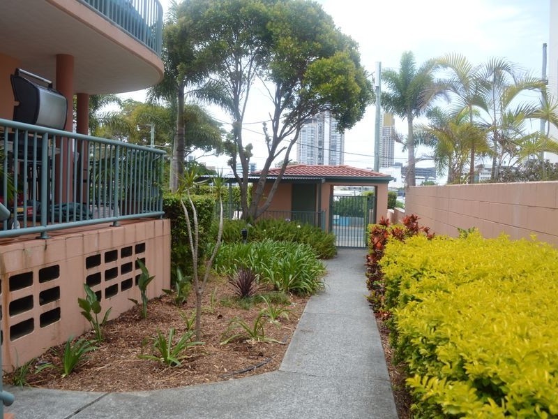 27/88 High Street, Southport QLD 4215