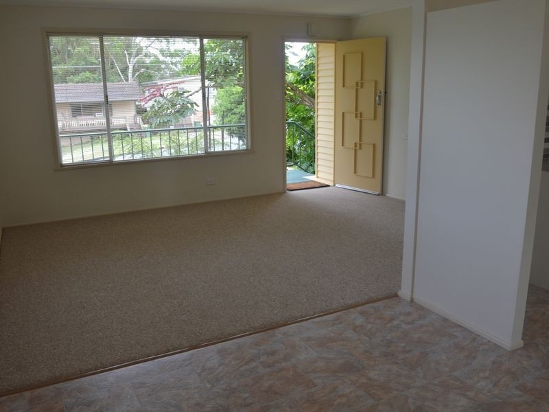 32 Kuranga Avenue, Southport QLD 4215