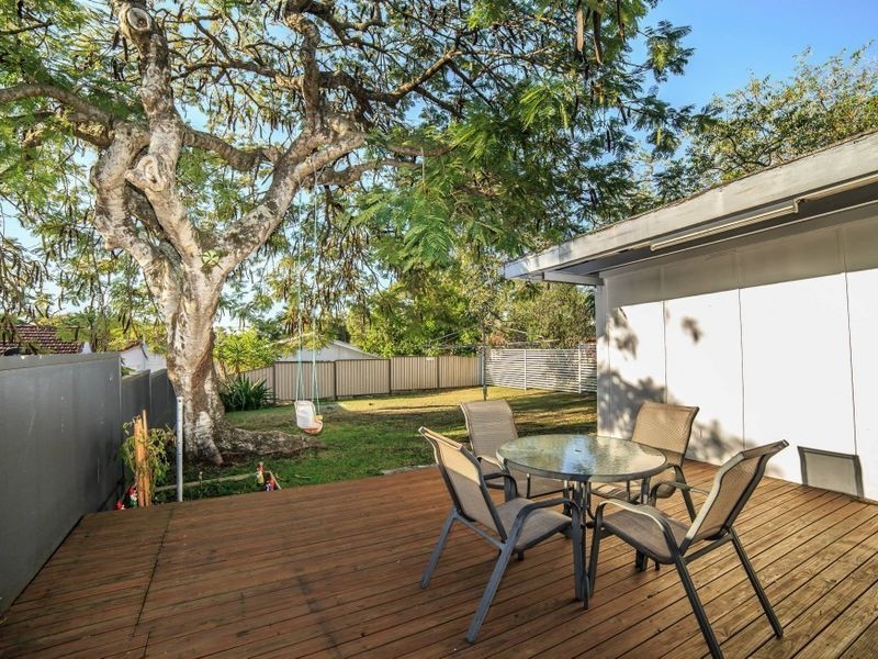 63 Central Street, Labrador QLD 4215