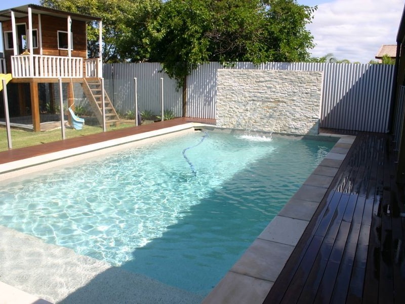 14 Collins Crescent, Benowa QLD 4217