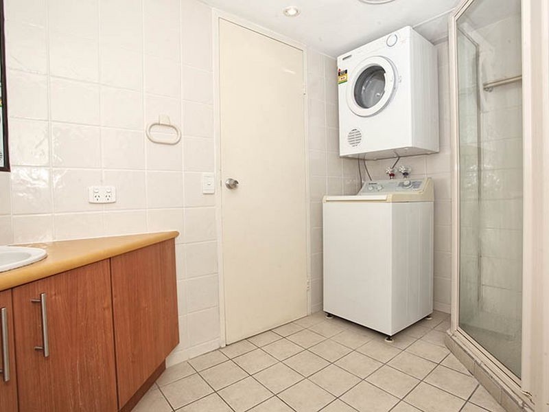 13c/10 Marine Parade, Southport QLD 4215