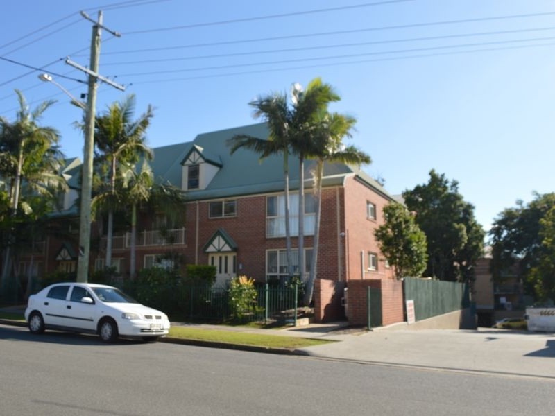 18/45 Pohlman Street, Southport QLD 4215