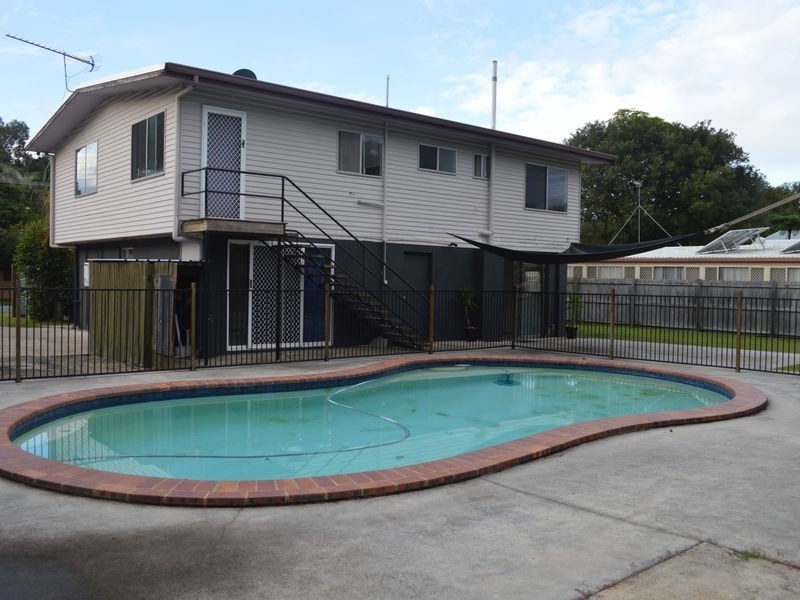 34 Bellevue Parade, Labrador QLD 4215