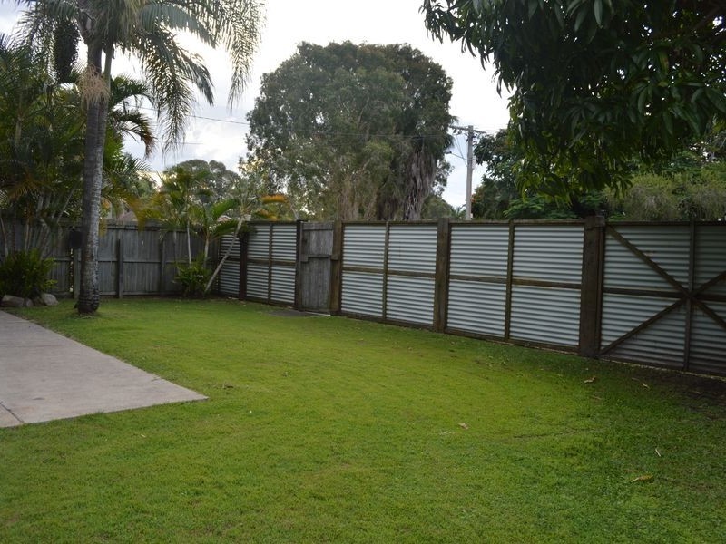 34 Bellevue Parade, Labrador QLD 4215