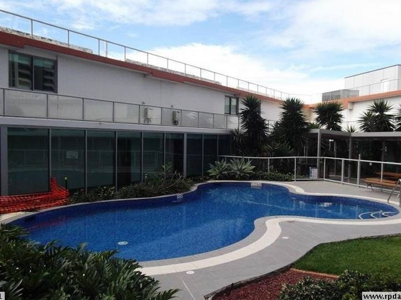 2408/1 Como Crescent, Southport QLD 4215