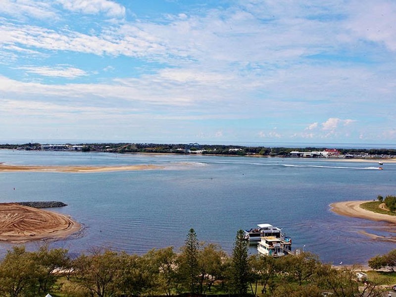 13B/114 Marine Parade, Southport QLD 4215