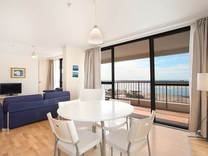 13B/114 Marine Parade, Southport QLD 4215