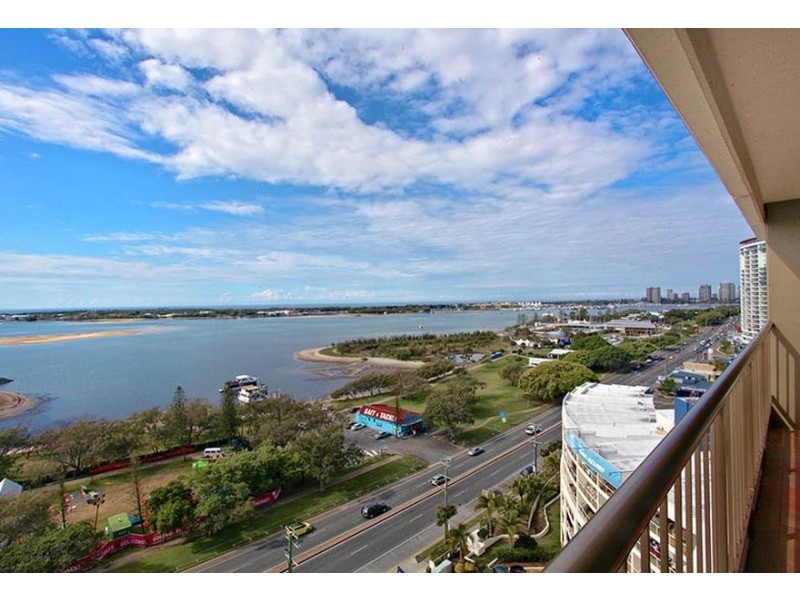 13B/114 Marine Parade, Southport QLD 4215