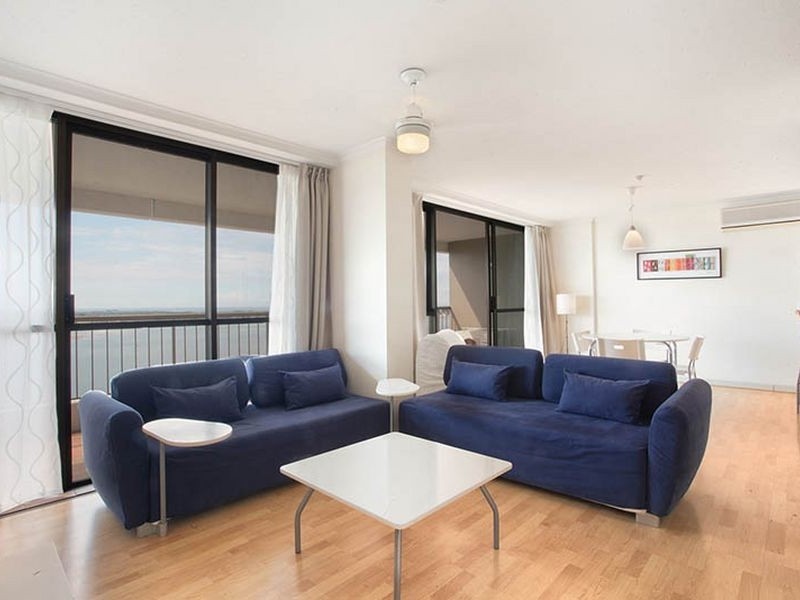 13B/114 Marine Parade, Southport QLD 4215