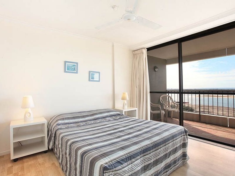 13B/114 Marine Parade, Southport QLD 4215