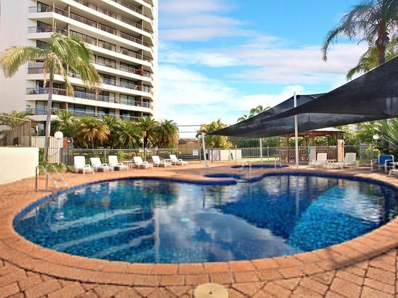 13B/114 Marine Parade, Southport QLD 4215
