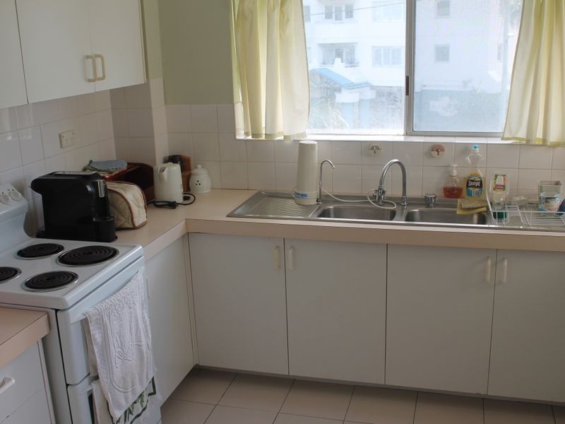 11/4 Fern Street, Surfers Paradise QLD 4217