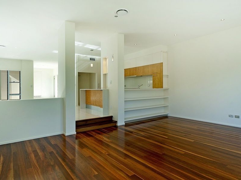 2/7006 Vista Drive, Benowa QLD 4217