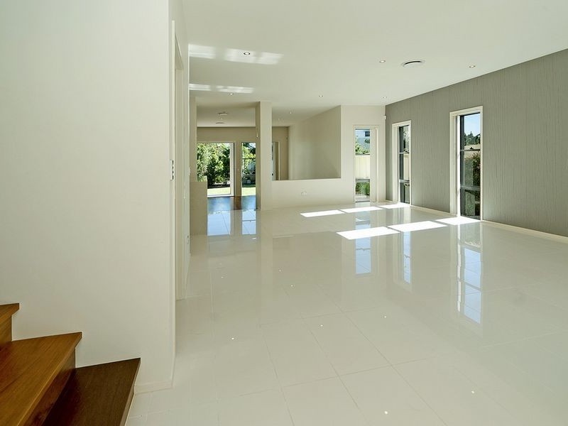 2/7006 Vista Drive, Benowa QLD 4217