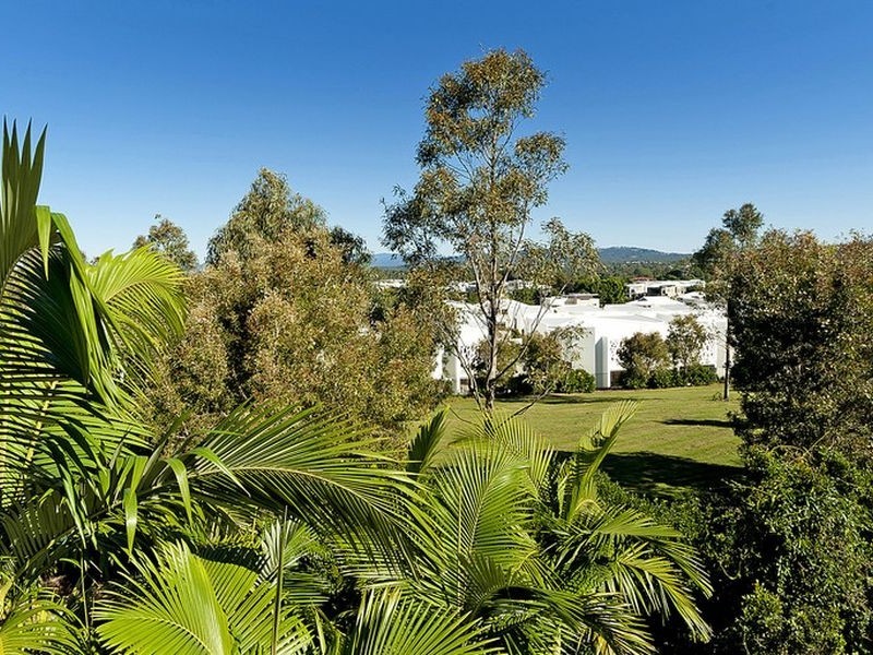 2/7006 Vista Drive, Benowa QLD 4217