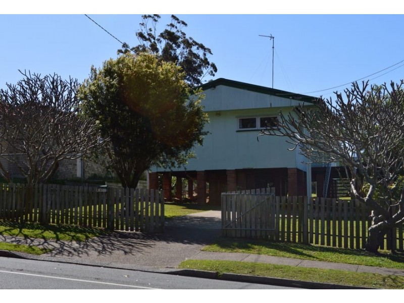 37 Brolga Avenue, Southport QLD 4215