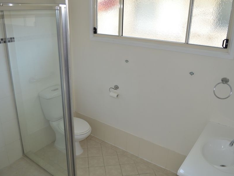 37 Brolga Avenue, Southport QLD 4215
