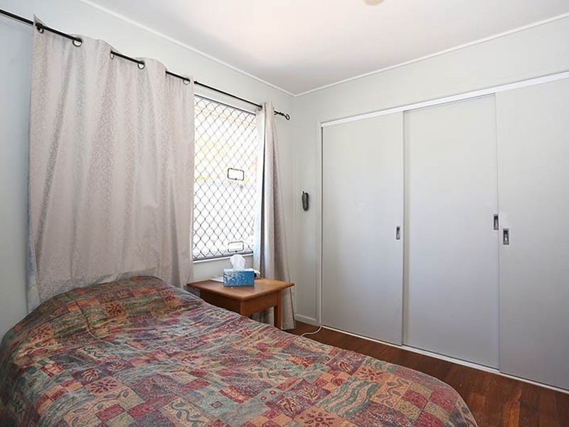 Units 4. 5 Queen Street, Southport QLD 4215