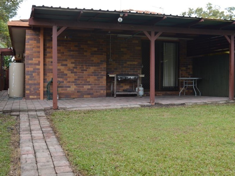 2/14 Corrine Avenue, Southport QLD 4215