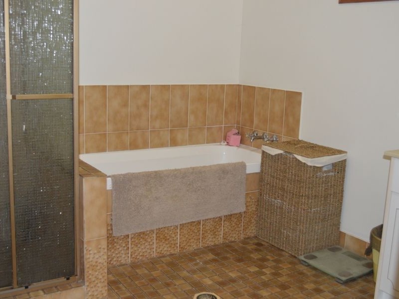 2/14 Corrine Avenue, Southport QLD 4215