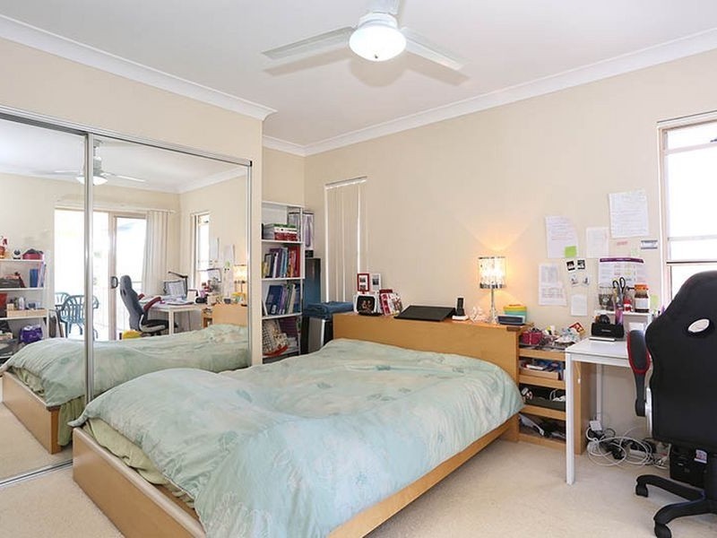 11/17 Lather Street, Southport QLD 4215