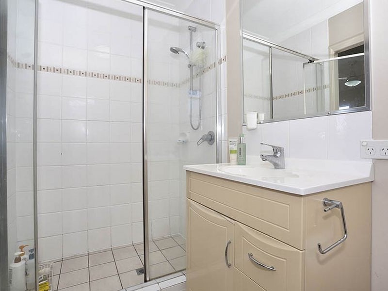 11/17 Lather Street, Southport QLD 4215