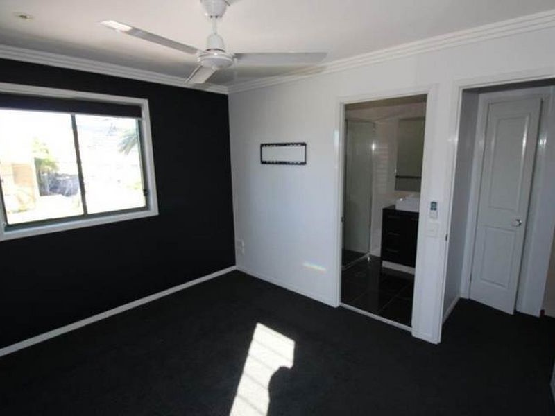 8/3-5 Bradford Street, Labrador QLD 4215